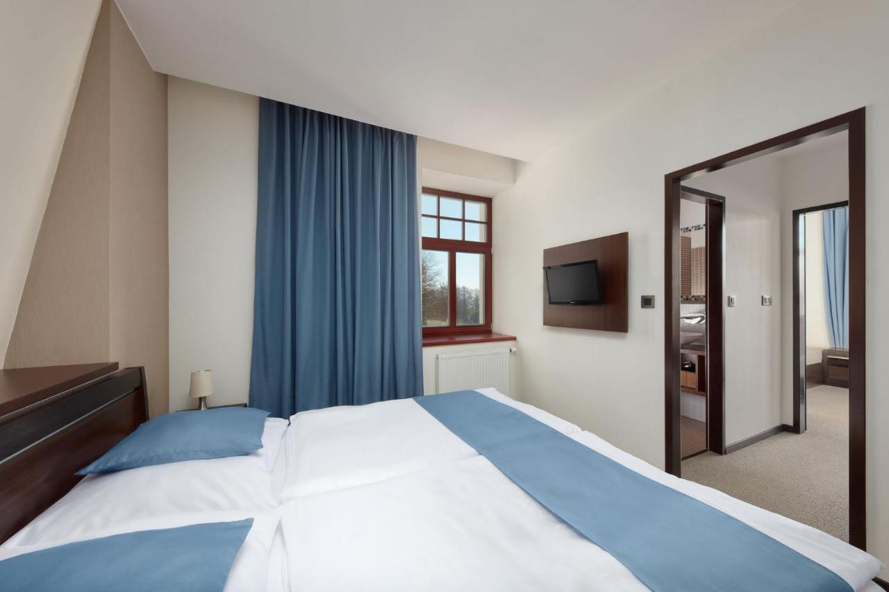 Hotel Slunny Dvur Jeseník エクステリア 写真