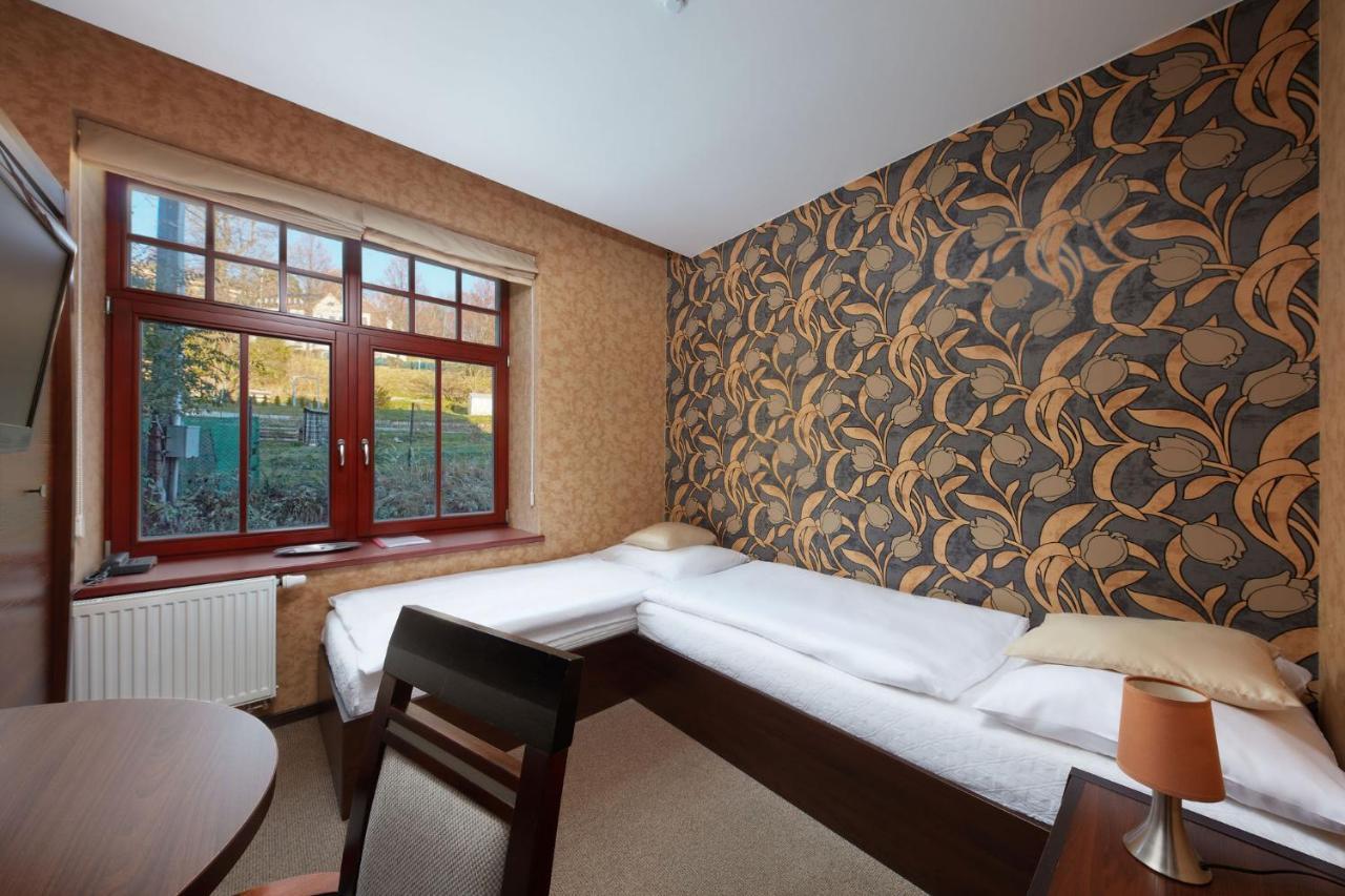 Hotel Slunny Dvur Jeseník エクステリア 写真