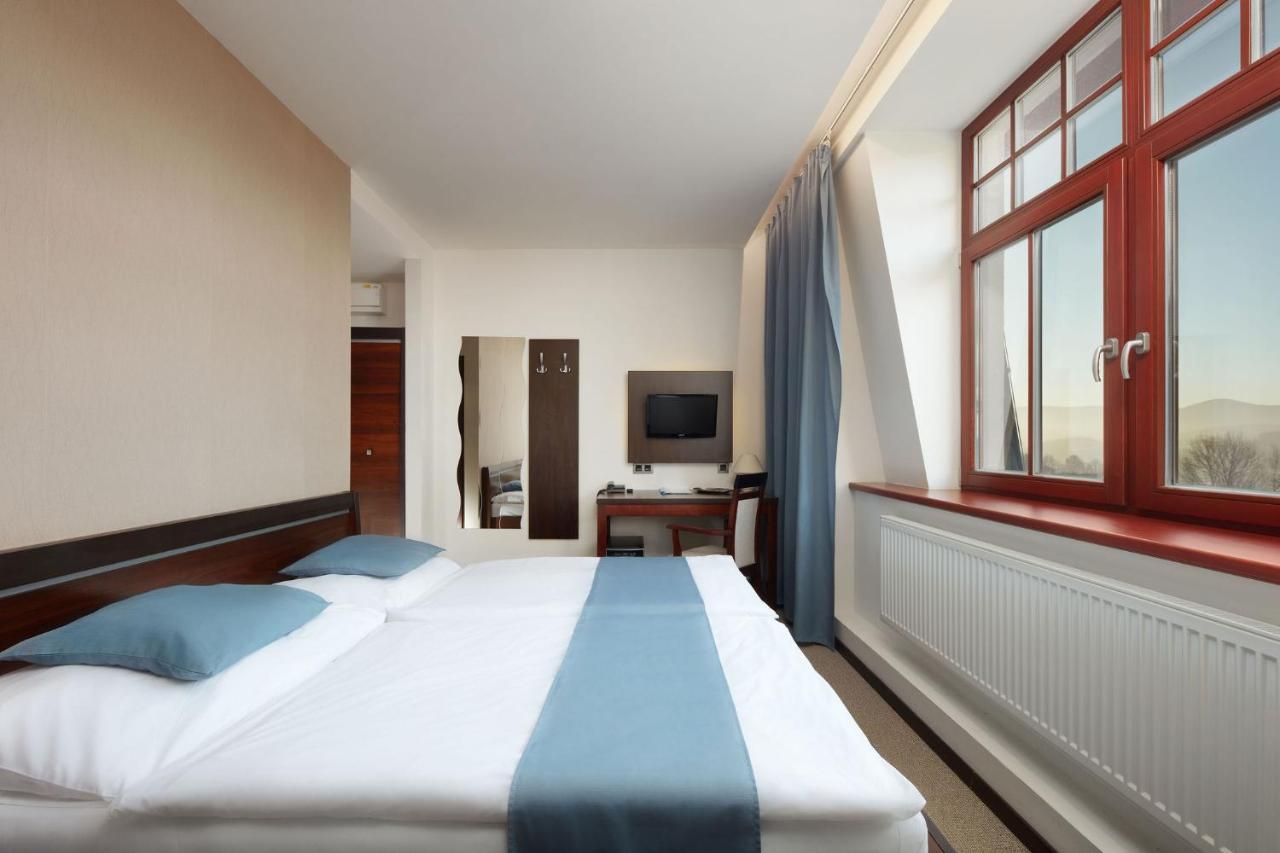 Hotel Slunny Dvur Jeseník エクステリア 写真