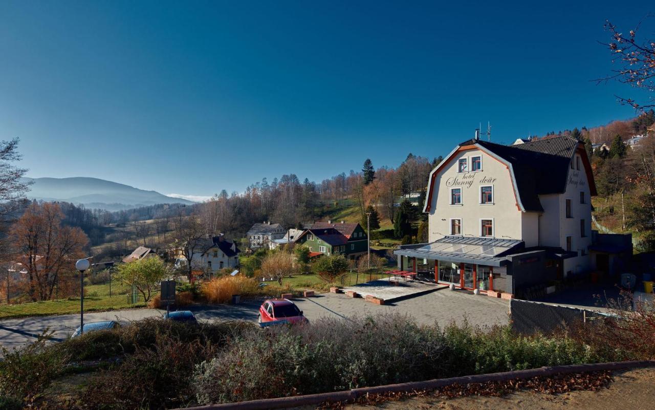Hotel Slunny Dvur Jeseník エクステリア 写真