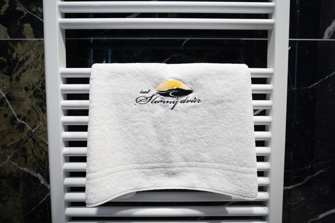 Hotel Slunny Dvur Jeseník エクステリア 写真