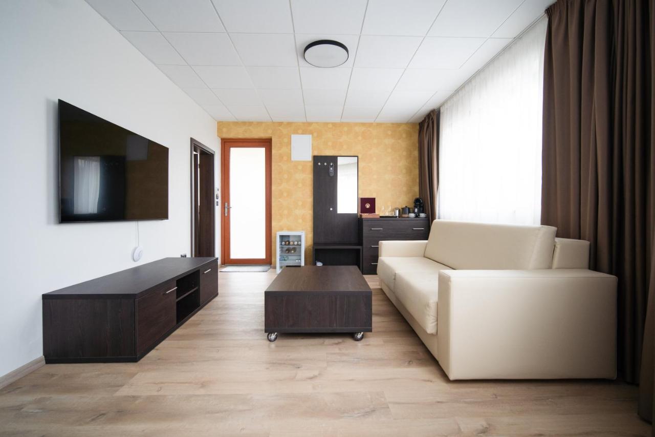 Hotel Slunny Dvur Jeseník エクステリア 写真