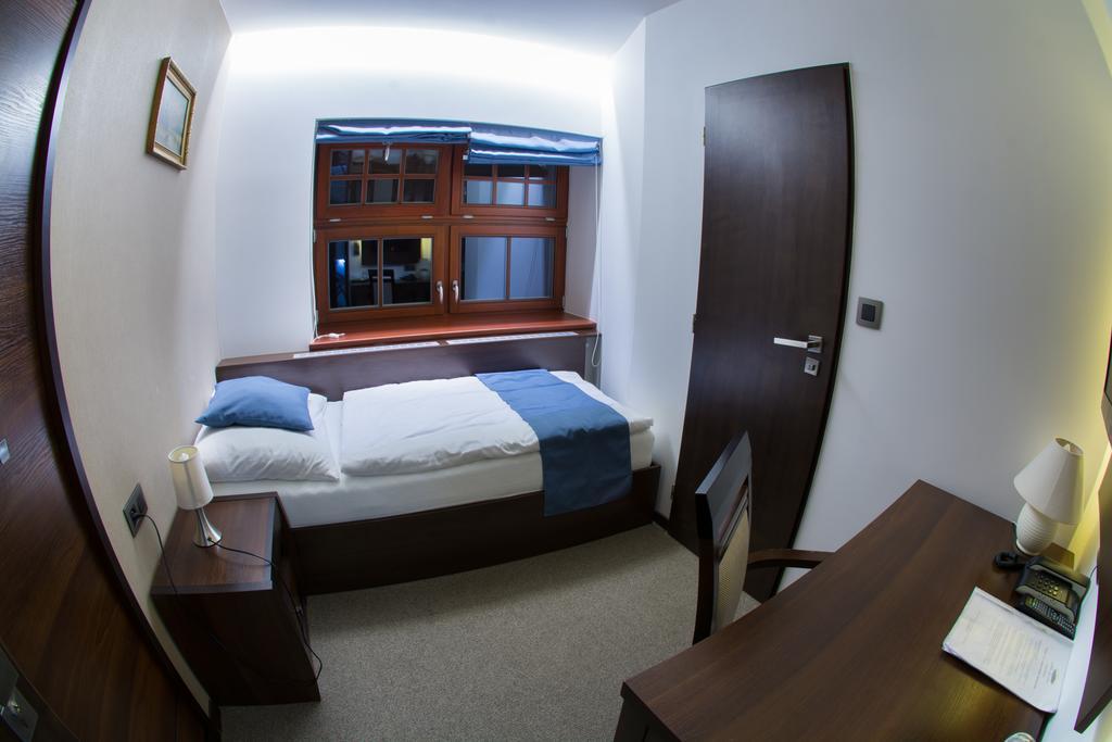 Hotel Slunny Dvur Jeseník エクステリア 写真