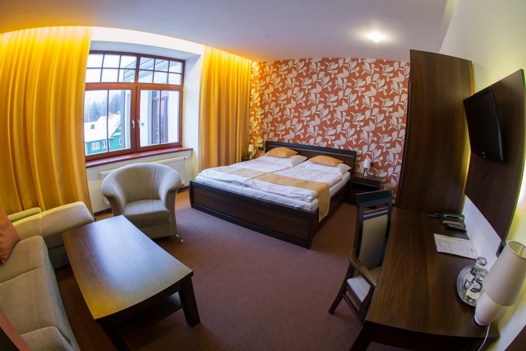 Hotel Slunny Dvur Jeseník エクステリア 写真