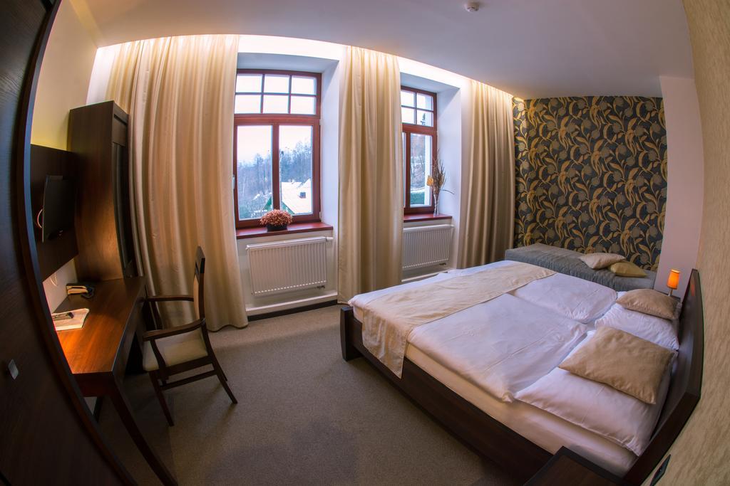 Hotel Slunny Dvur Jeseník エクステリア 写真
