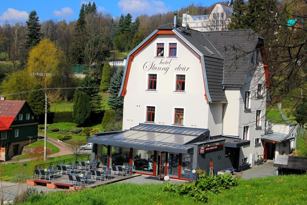 Hotel Slunny Dvur Jeseník エクステリア 写真